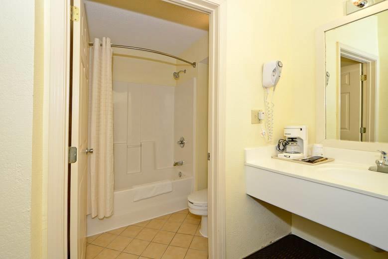 Manchester Heritage Inn & Suites Kültér fotó