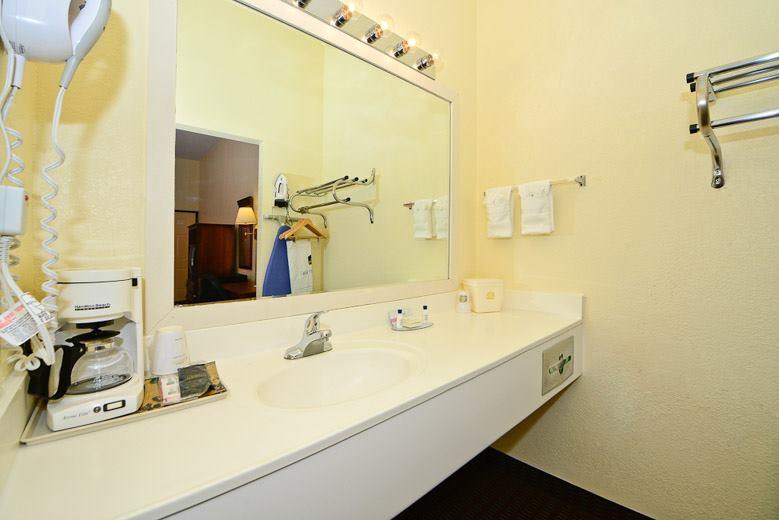 Manchester Heritage Inn & Suites Kültér fotó